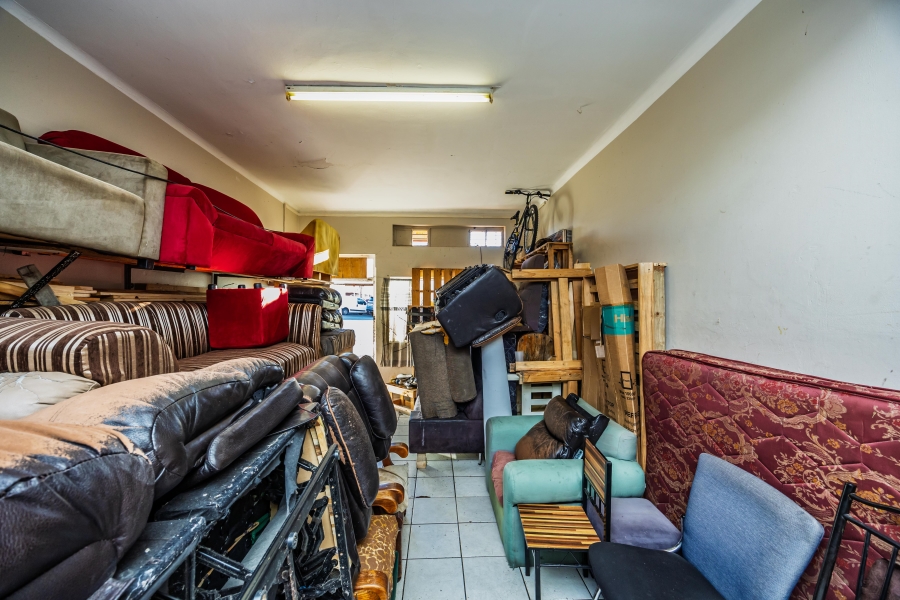 Commercial Property for Sale in Greenfields Eastern Cape